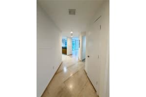 Avenue on Brickell, 1050 Brickell Ave APT 2420, Miami, FL 33131, - MLS#A11999868