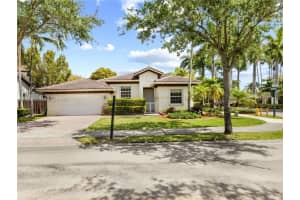 11339 Nw 71st St 11339, Doral