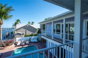 474 Peninsula Dr Fort Pierce, FL 34946 - MLS#A11999888