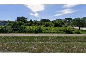 2125 Se Morningside Blvd Port Saint Lucie, FL 34952 - MLS#A11999903