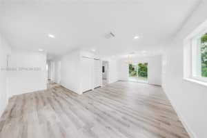 1260 NW 188th St, Miami, FL 33169, - MLS#A11999920