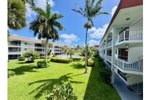 581 Blue Heron Drive 221-b, Hallandale Beach
