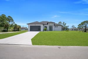 3901 3rd St Sw, Lehigh Acres