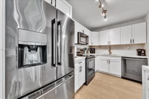 9225 Sw 87th Ave A12 Miami, FL 33176 - Off Market