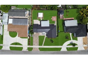 8341 SW 27th Ln, Miami, FL 33155, - MLS#A11999973