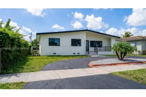 8220 SW 29th St, Miami, FL 33155, - MLS#A11999987