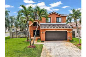 10526 SW 14th Ct, Pembroke Pines, FL 33025, - MLS#A12000013