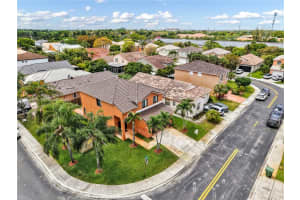 10526 SW 14th Ct, Pembroke Pines, FL 33025, - MLS#A12000013