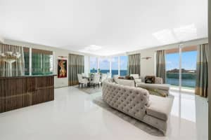 300 South Pointe Dr APT 1501, Miami Beach, FL 33139, - MLS#A12000024