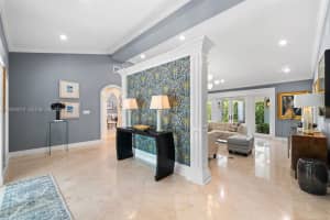 731 Calatrava Ave Coral Gables, FL 33143 - MLS#A12000073