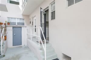 717 Española Wy APT 110, Miami Beach, FL 33139, - MLS#A12000079