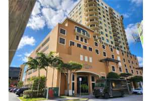 4242 NW 2nd St APT 1202, Miami, FL 33126, - MLS#A12000082