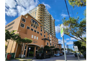 4242 NW 2nd St APT 1202, Miami, FL 33126, - MLS#A12000082