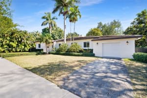 330 Viscaya Ave Coral Gables, FL 33134 - MLS#A12000084