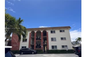 2210 Taylor St APT 305, Hollywood, FL 33020, - MLS#A12000087