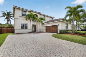 19018 Nw 23rd Pl Pembroke Pines, FL 33029 - MLS#A12000090