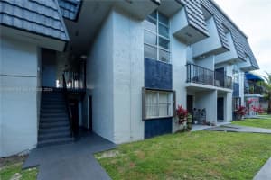 8003 W 6th Ave M, Hialeah