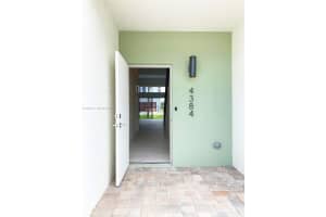 4384 NW 9th St. #4384, Plantation, FL 33317, - MLS#A12000173