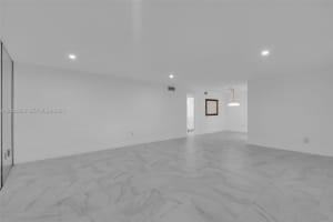 11960 NE 19th Dr APT 15, North Miami, FL 33181, - MLS#A12000226