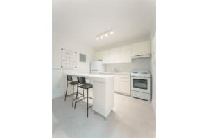 3676 Oak Ave #7, Miami, FL 33133, - MLS#A12000229