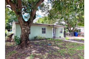 16400 Nw 17th Ct, Miami Gardens