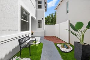 15385 SW 51st St, Davie, FL 33331, - MLS#A12000247