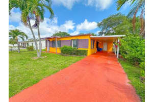 3913 Sw 28th St, West Park