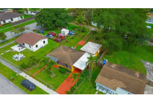 3913 SW 28th St, West Park, FL 33023, - MLS#A12000262