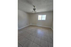 932 W 80th Pl Hialeah, FL 33014 - MLS#A12000275