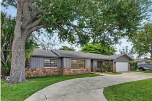 7009 Sw 66th Ave, South Miami