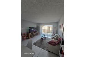 5201 Nw 7th St 609w Miami, FL 33126 - MLS#A12000322