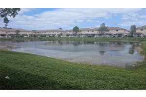 5910 Royal Way, Tamarac, FL 33321, - MLS#A12000323