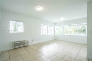 6971 Carlyle Ave #108, Miami Beach, FL 33141, - MLS#A12000353