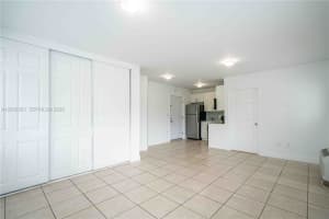 6971 Carlyle Ave #108, Miami Beach, FL 33141, - MLS#A12000353