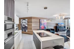 851 NE 1st Ave #4109, Miami, FL 33130, - MLS#A12000358