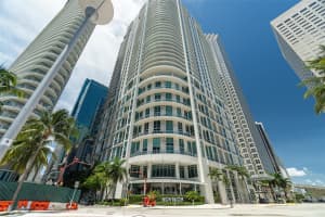 300 S Biscayne Blvd T-1411 Miami, FL 33131 - MLS#A12000379