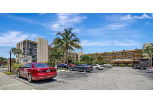 2145 Pierce St APT 326, Hollywood, FL 33020, - MLS#A12000429