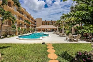 2145 Pierce St APT 326, Hollywood, FL 33020, - MLS#A12000429