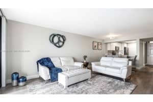 6231 Coral Lake Dr #307, Margate, FL 33063, - MLS#A12000435
