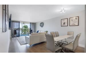 6231 Coral Lake Dr #307, Margate, FL 33063, - MLS#A12000435