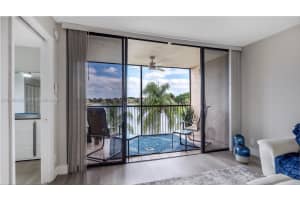 6231 Coral Lake Dr #307, Margate, FL 33063, - MLS#A12000435