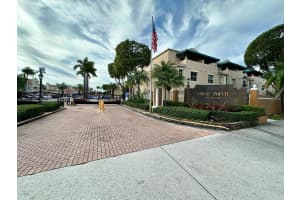 8675 Nw 5th Ter 13-103, Miami