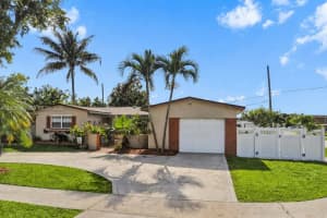 600 Sw 67th Ave, Pembroke Pines