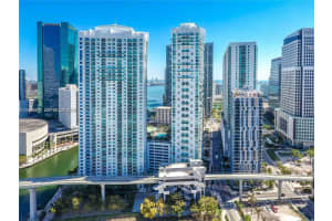 31 Se 5th St 4212, Miami