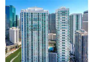 31 SE 5th St APT 4212, Miami, FL 33131, - MLS#A12000491