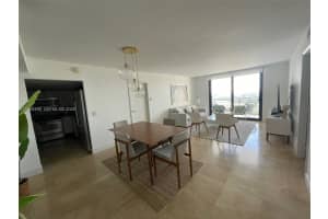 2333 Brickell Ave, Miami, FL 33129, - MLS#A12000499