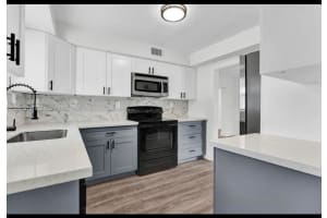 427 NW 19th Ave #0, Fort Lauderdale, FL 33311, - MLS#A12000518