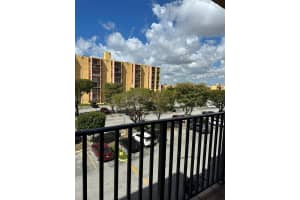 4717 NW 7th St Apt 402-10, Miami, FL 33126, - MLS#A12000568