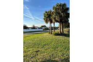 1637 SW Taurus Ln, Port St. Lucie, FL 34984, - MLS#A12000575