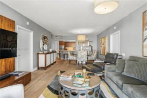 450 Alton Rd APT 806, Miami Beach, FL 33139, - MLS#A12000588